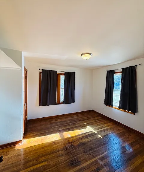 831 S Erie St — Photo 10