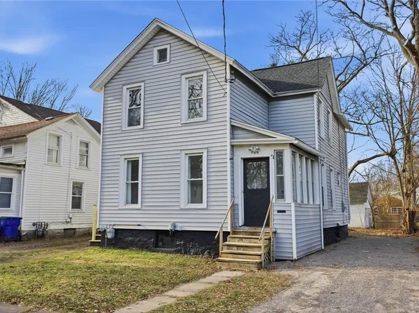 706 Orient St, Medina, NY 14103