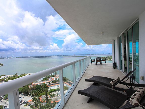 3rd image of 10 Venetian Way APT 2401