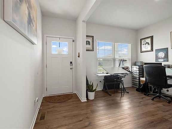 2nd image of 20150 Cornice St