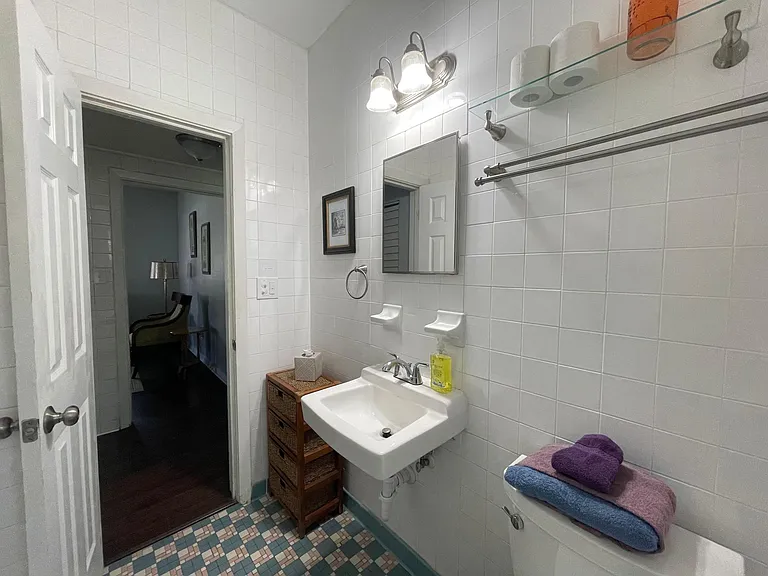 bathroom additional view