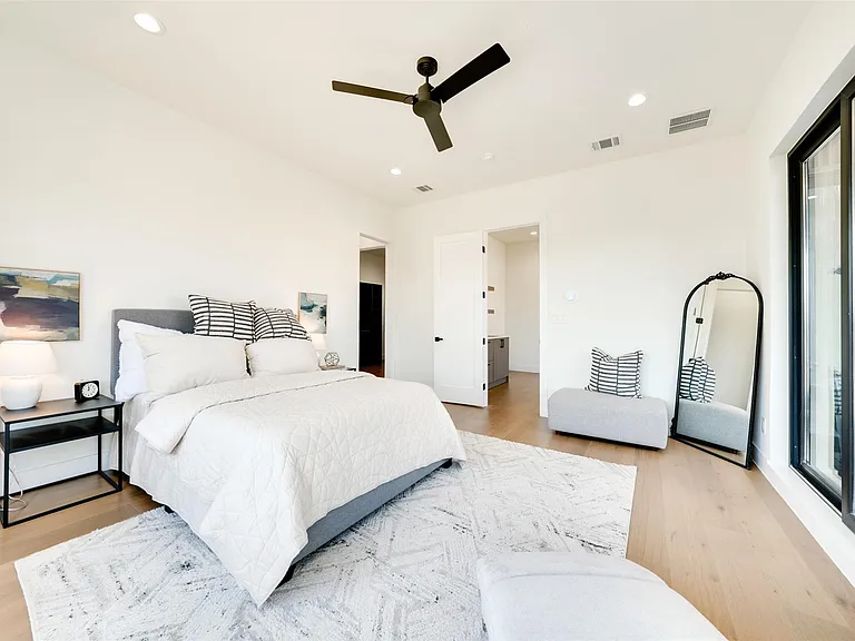 3825 Munger Ave — Photo 23