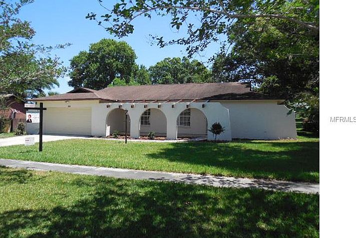 1st image of 2205 Laurel Oak Dr