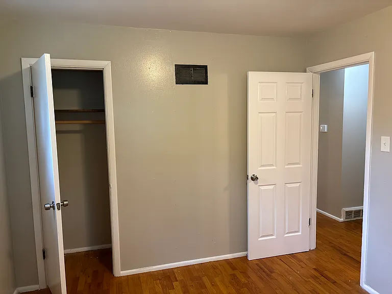 4128 Shirley Dr — Photo 2