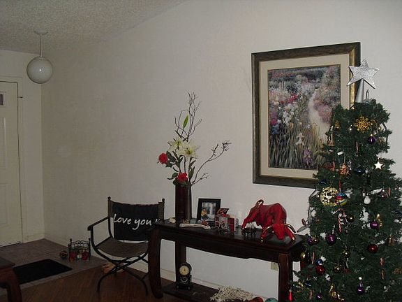 3rd image of 11 Wedge Ln