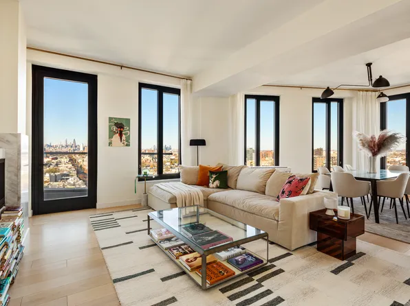 856 Washington Avenue image 1 of 29