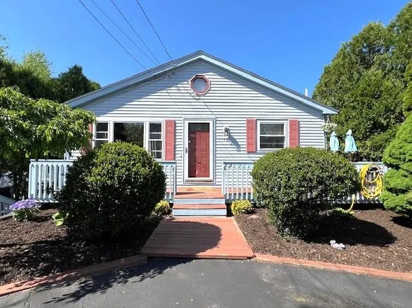 13 Parker Ave, Warren, RI 02885