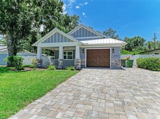 2110 Hawthorne St, Sarasota, FL 34239