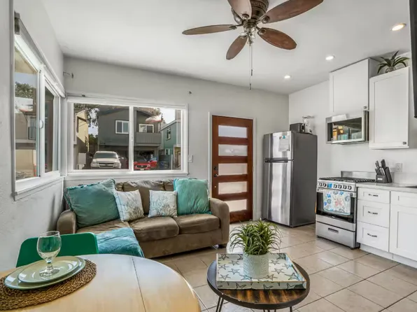 363 Highland Dr, Oxnard, CA 93035