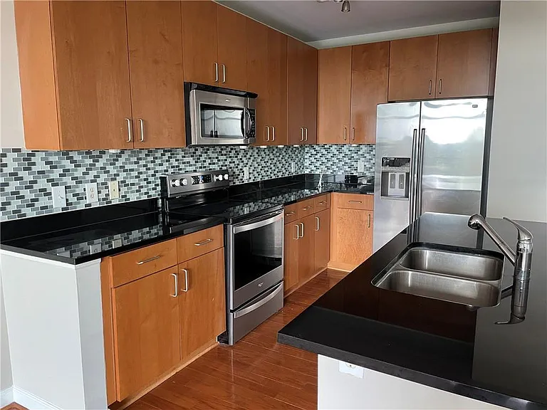 711 Cosmopolitan Dr #723 — Photo 3