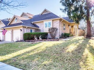 2243 Durand Dr, Downers Grove, IL 60515