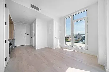 151 Carlton Avenue, #8F