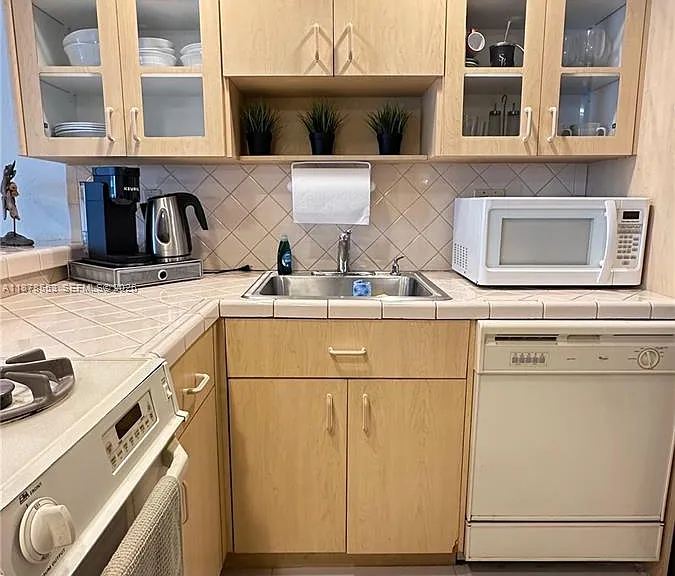 2030 S Ocean Dr #725 — Photo 6