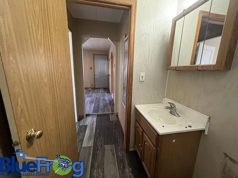 1131 S Greenwood Ave — Photo 11