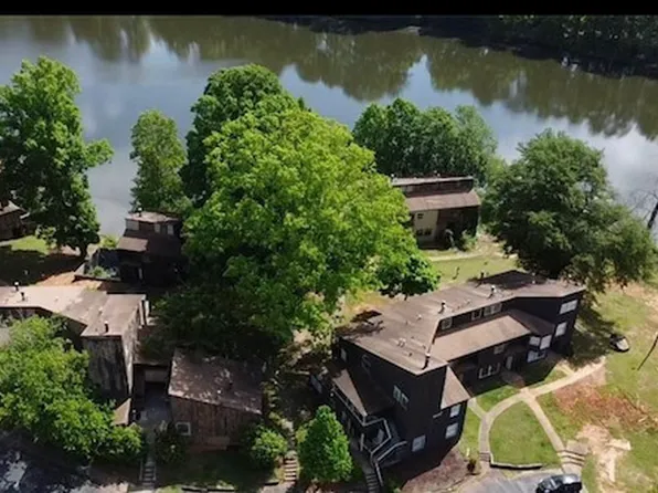 2806 Shell Bark Rd, Decatur, GA 30035