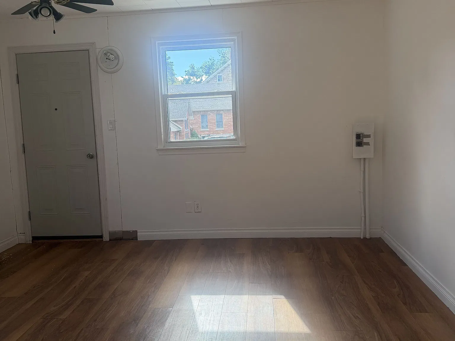 1 bed, $2,350 — Photo 3