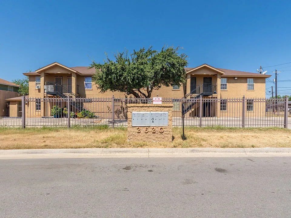 2620 N. Smith