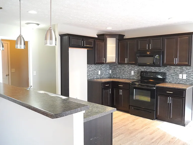 2504 W Cover Dr — Photo 9