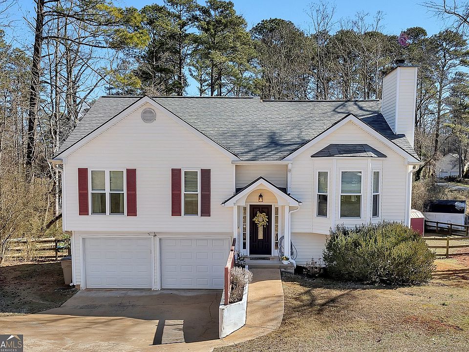 1st image of 905 Old Magnolia Trl