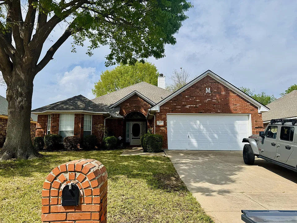 215 Springpark Dr