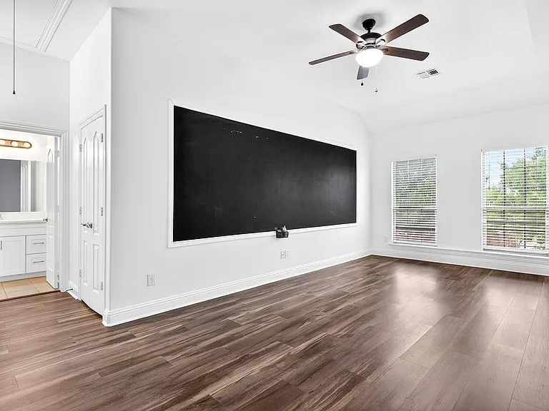 9861 Chamber Hall Dr — Photo 24
