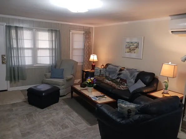 (undisclosed Address), Carolina Beach, NC 28428