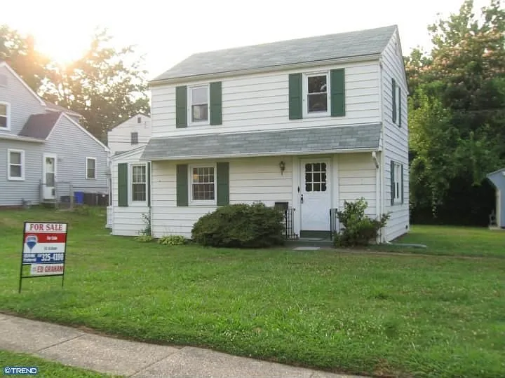 729 Westwood Ln photo 1
