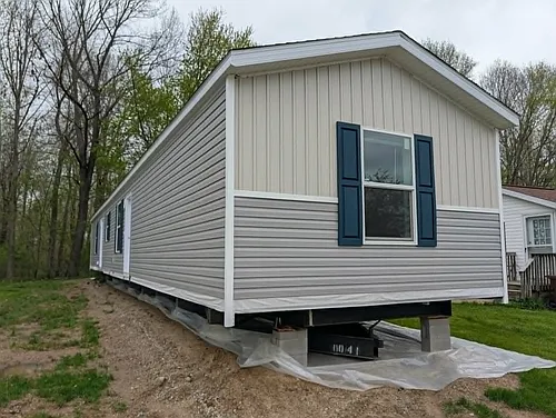 1242 Oakbrook W Photo 1