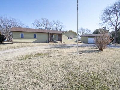 711 S Douglas St, Wellington, KS, 67152