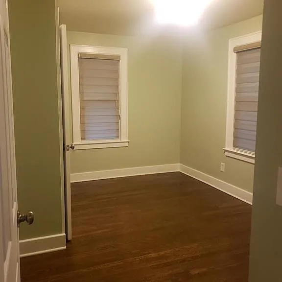 617 E 3rd St #1 — Photo 17