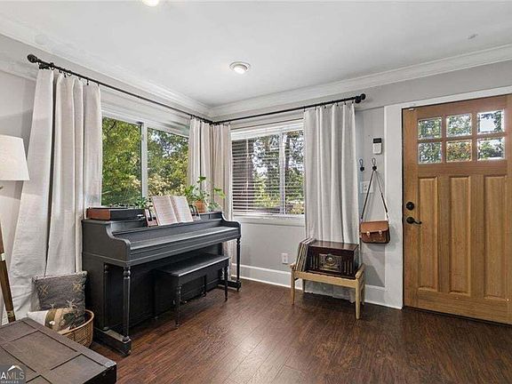 5th image of 2152 Forrest Pl NW