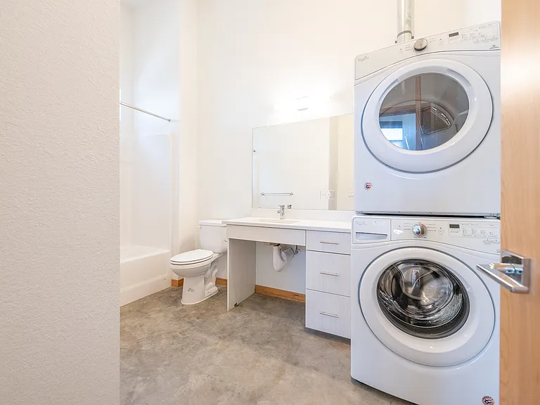 9320 SE Woodstock Blvd #101 — Photo 9