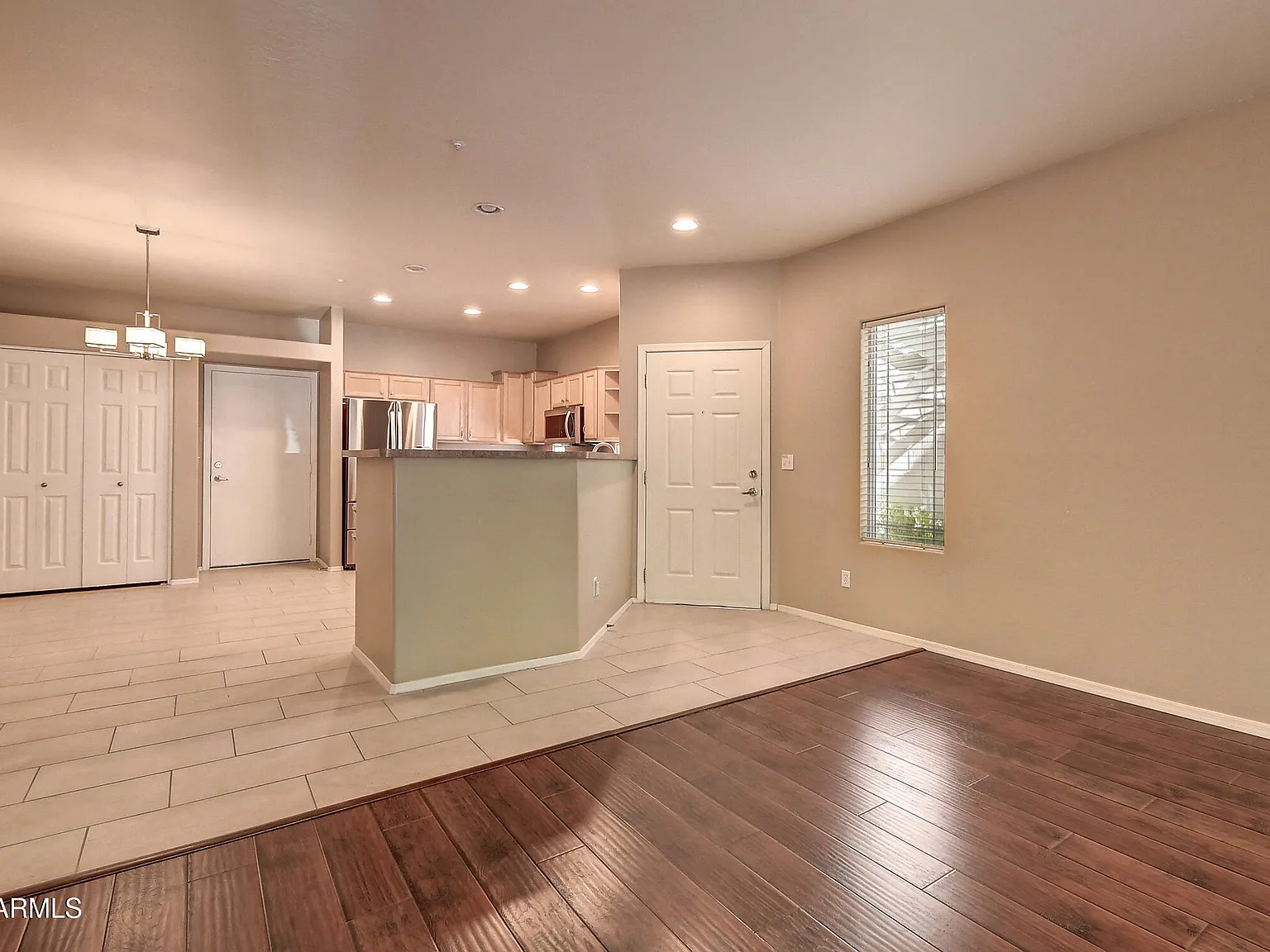 2 bed, 2.0 bath, 1439 sqft, $1,900 — Photo 4
