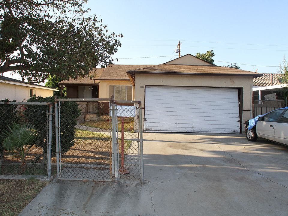 1st image of 12127 162nd St