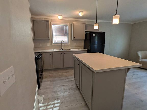 5th image of 746 N Main St Lot 39
