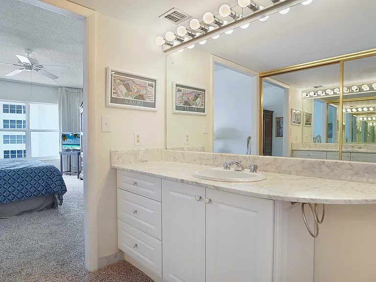 3550 Galt Ocean Dr #1106 — Photo 10