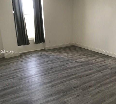 5th image of 2020 NE 135th St APT 905