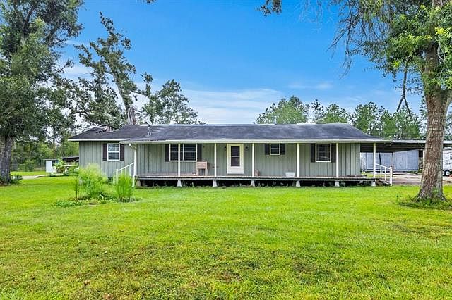 1st image of 2879 Carborough Dr