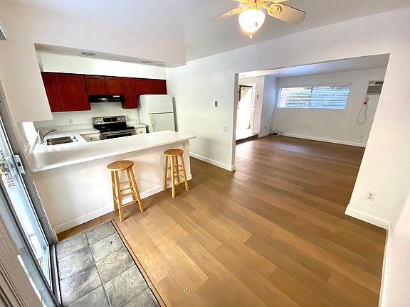 3rd image of 7964 Mission Center Ct Unit E
