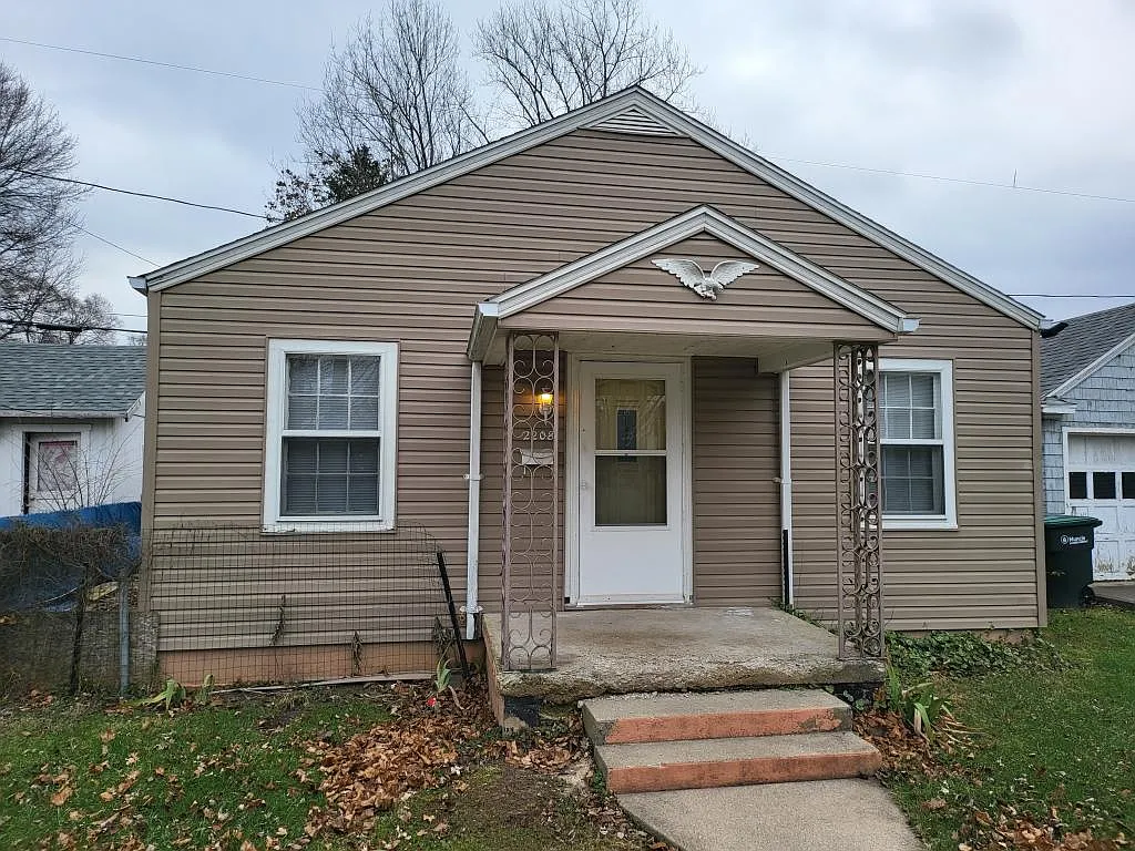2208 S Grant St photo 1