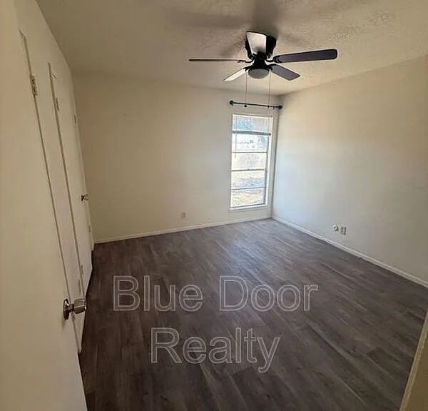 4601 Carlisle Blvd NE #H1 — Photo 12