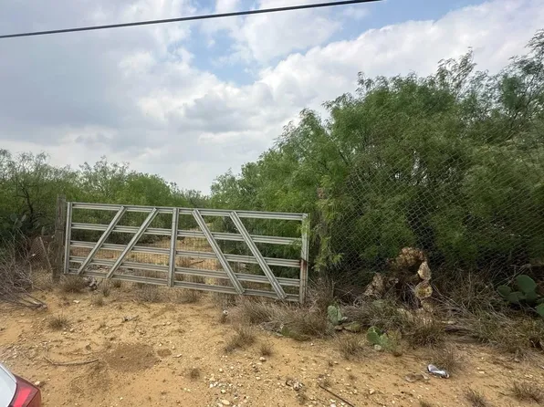 SE Pt Of Trl #25, Laredo, TX 78046