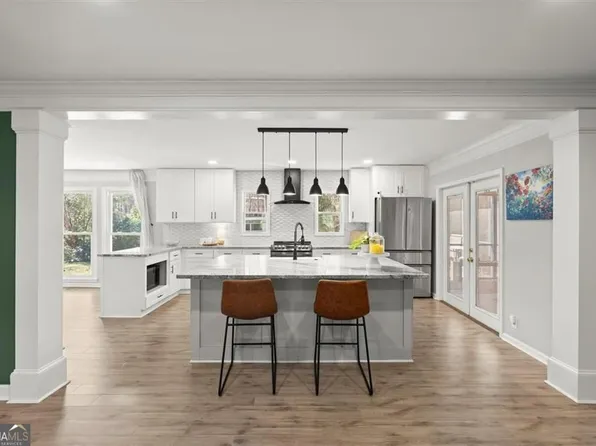 146 Lancelot Way, Lawrenceville, GA 30046