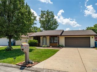 36 Gemstone Dr, Granite City, IL