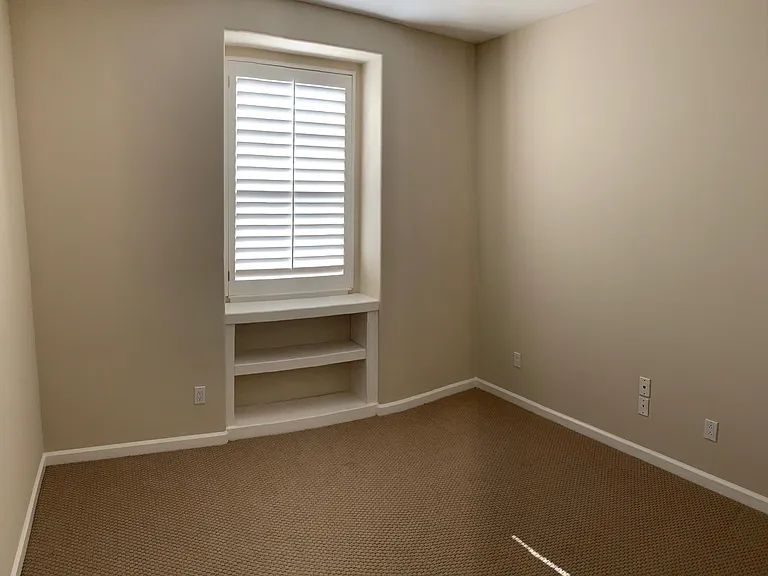 10088 Imperial Ave — Photo 16