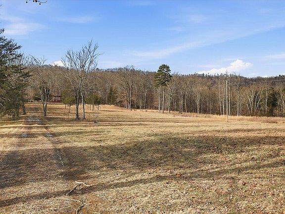 2nd image of 5335 Gap Creek Rd