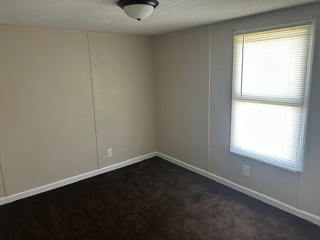 1050 Ross Ln #29 — Photo 6