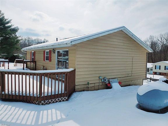 3rd image of 62232 Forestview Dr