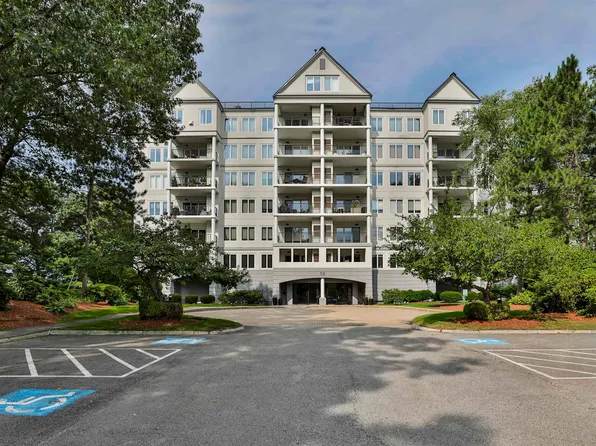10 Mt Laurels Drive #104, Nashua, NH 03060