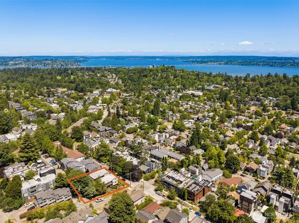 201 & 205 26th Avenue E, Seattle, WA 98112